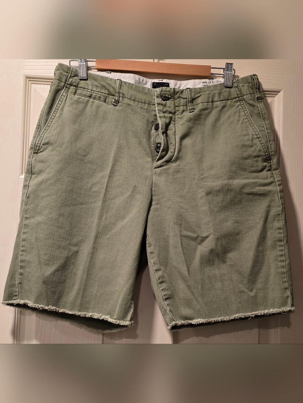 JCrew Men's Olive Green Casual Button-Fly Shorts 33 Waist X 9 Inseam